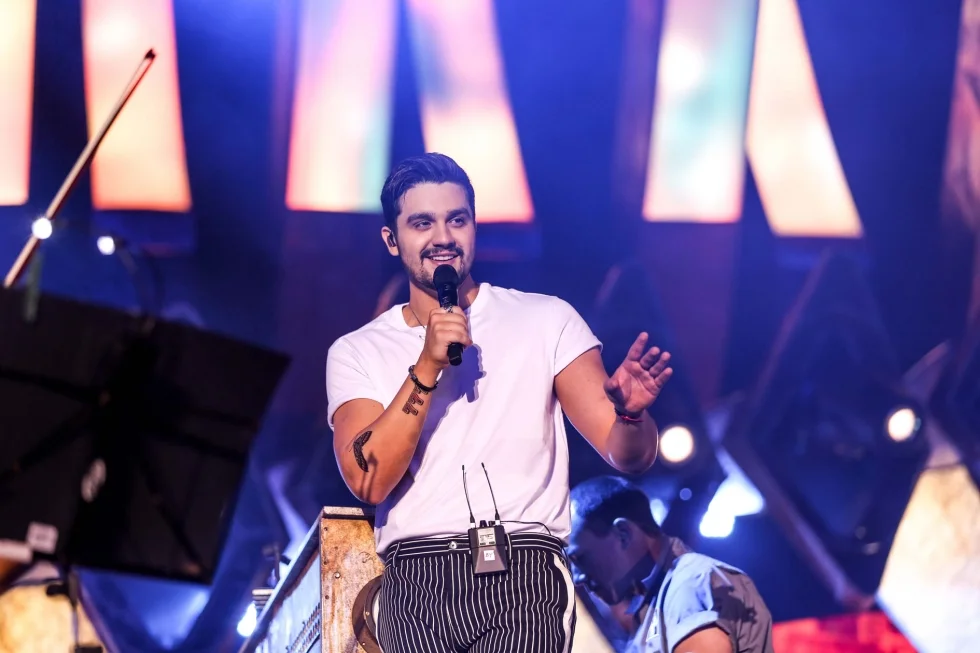 Luan Santana arrecada cerca de 400 toneladas de alimentos com "HISTÓRIA"