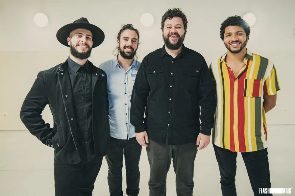 Zimbra lança clipe de "Claro Que o Sol"