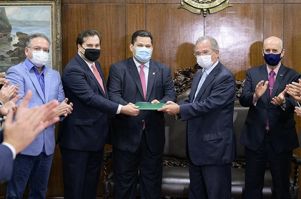 Congresso recebe primeira parte da reforma tributária do governo