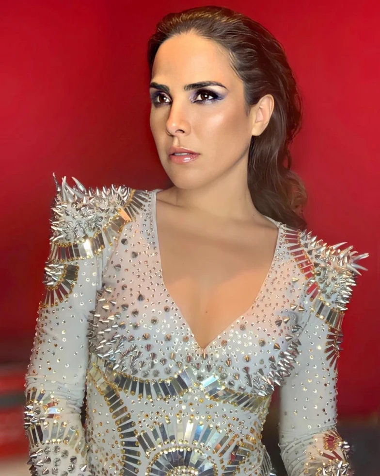 Seguindo a comemoração dos 20 anos de carreira, Wanessa Camargo mostra bastidores do celebrado "DNA" em documentário