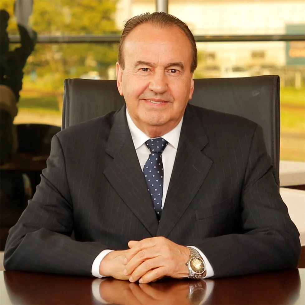 Irineo da Costa Rodrigues é eleito para presidir o Sindiavipar