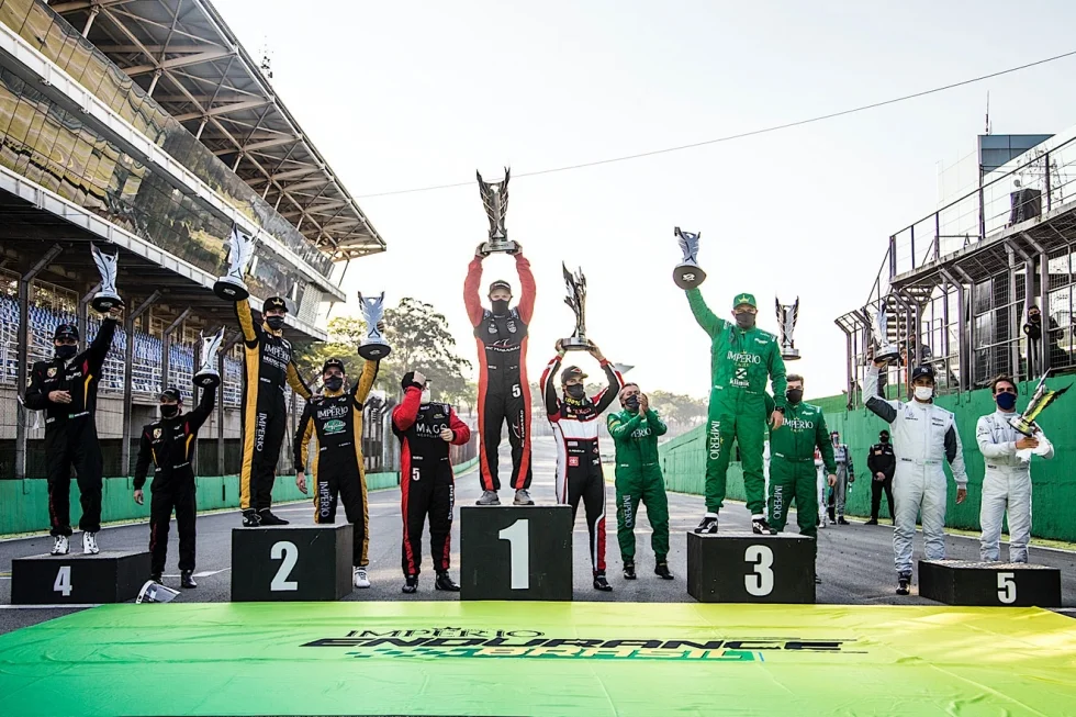 Trio com Nelsinho Piquet vence a etapa de Abertura do Império Endurance Brasil em Interlagos