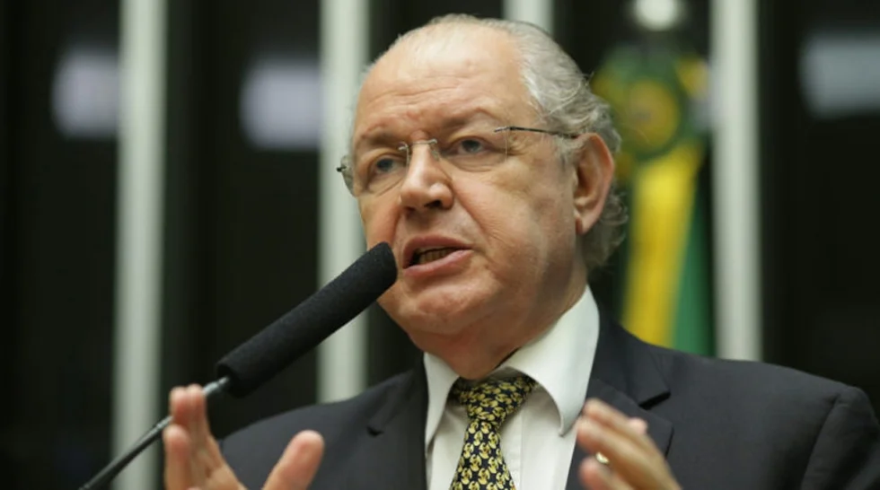Reforma fatiada não ataca problema tributário do Brasil, adverte Luiz Carlos Hauly