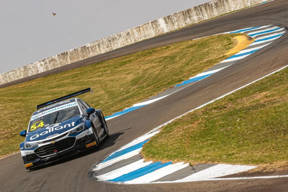 Stock Car: Depois de chuva e frio em Interlagos, calor "senegalês" em Londrina