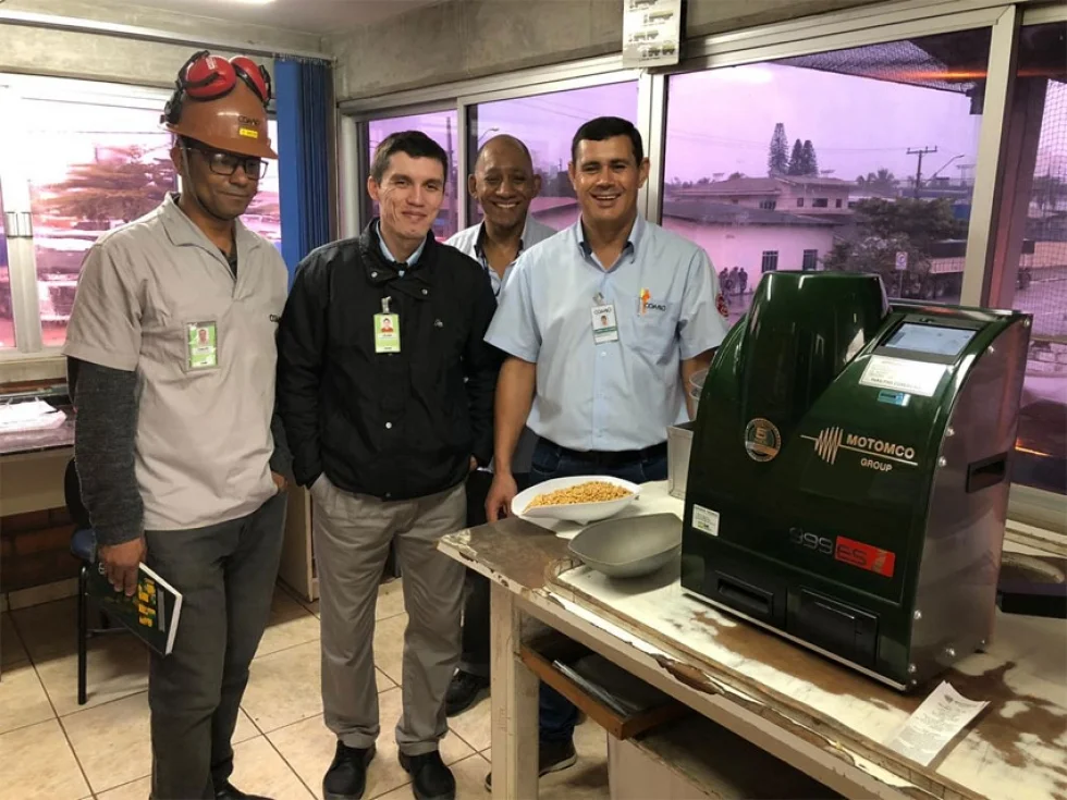 Atendendo portarias do Inmetro, algumas cooperativas começam a substituir aparelhos de medição de umidade de grãos