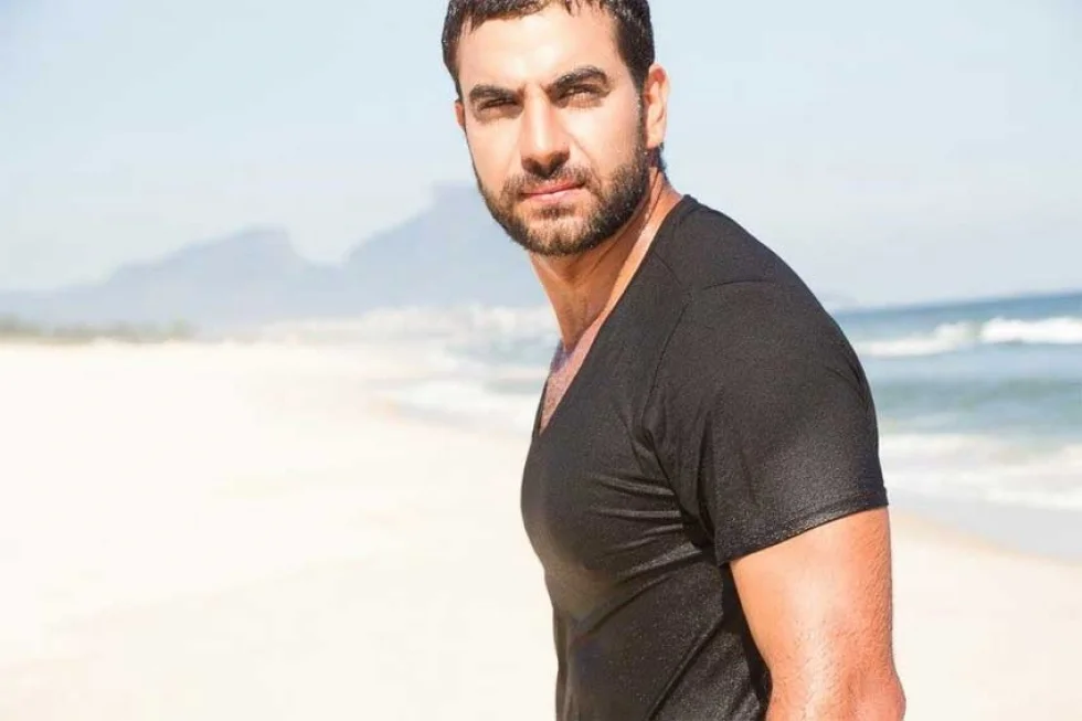 Cantor Michel Abou vai lançar 18 músicas nas principais plataformas de música do país