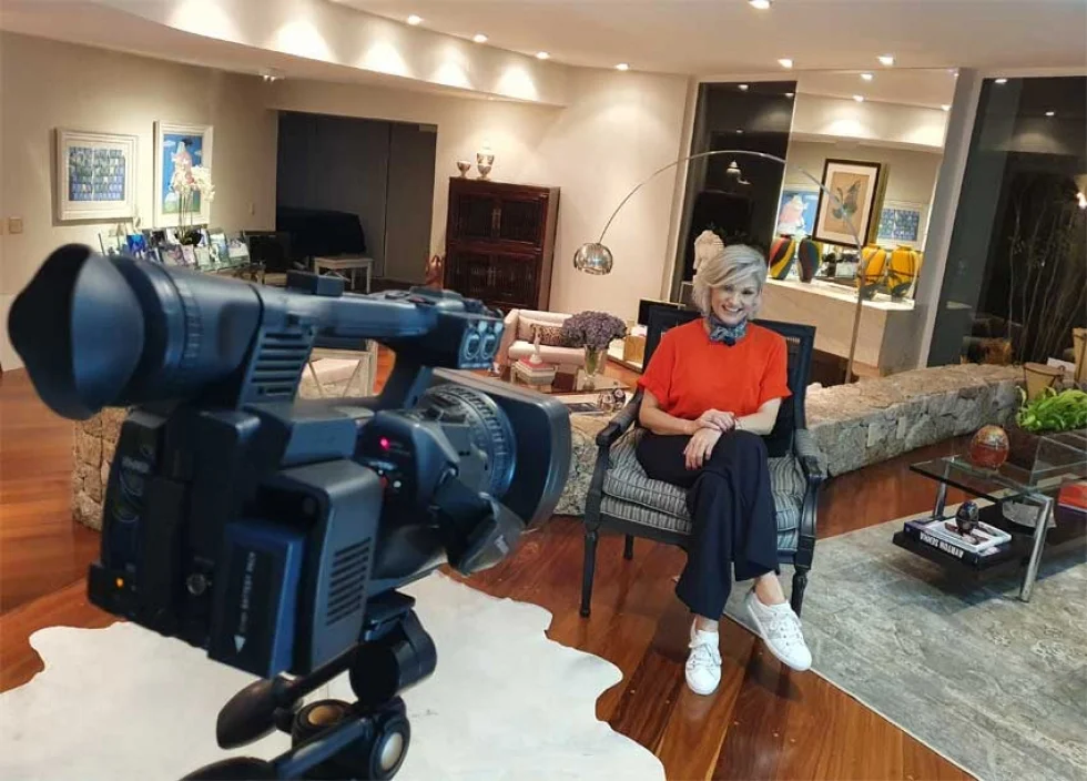 Andréa Nóbrega volta a gravar para seu canal no youtube,