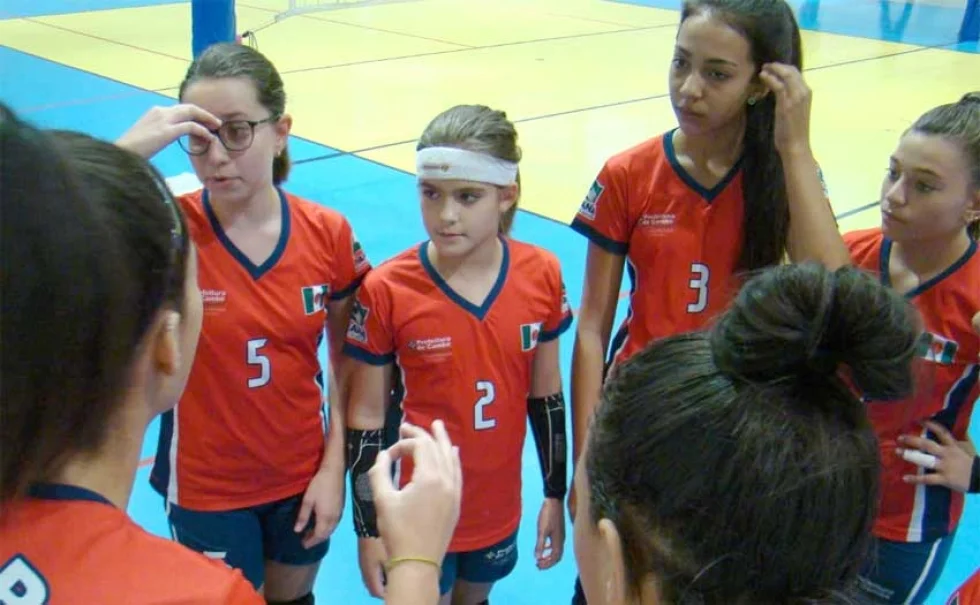 Cambé: Atleta cambeense de vôlei é contratada por time de São Paulo
