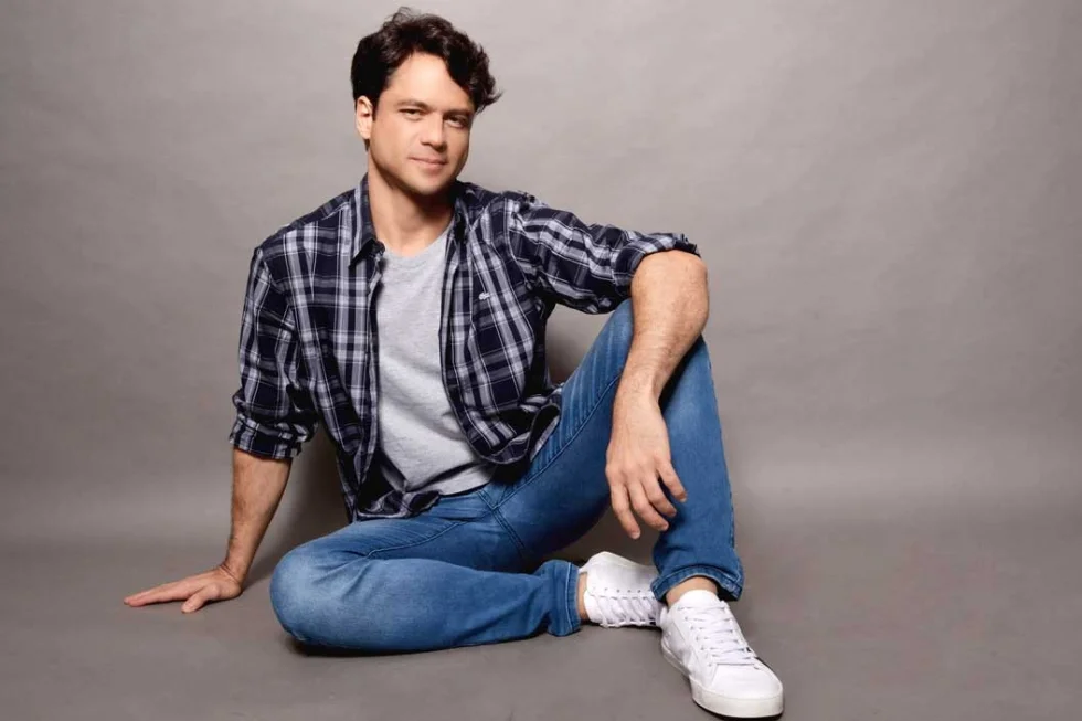 Daniel Satti, o Donato de “Salve-se quem puder”, fala da novela, mistério de seu personagem e novos trabalhos no cinema