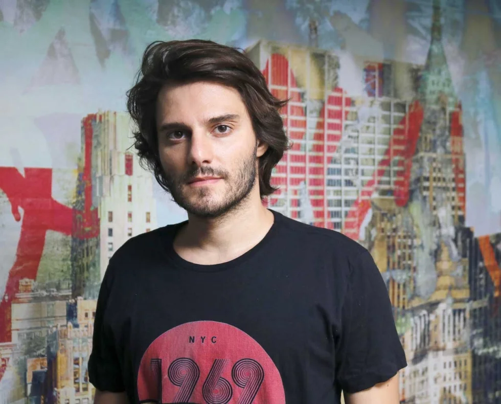 Com destaques na TV e cinema, Hugo Bonemer fala sobre novo trabalho