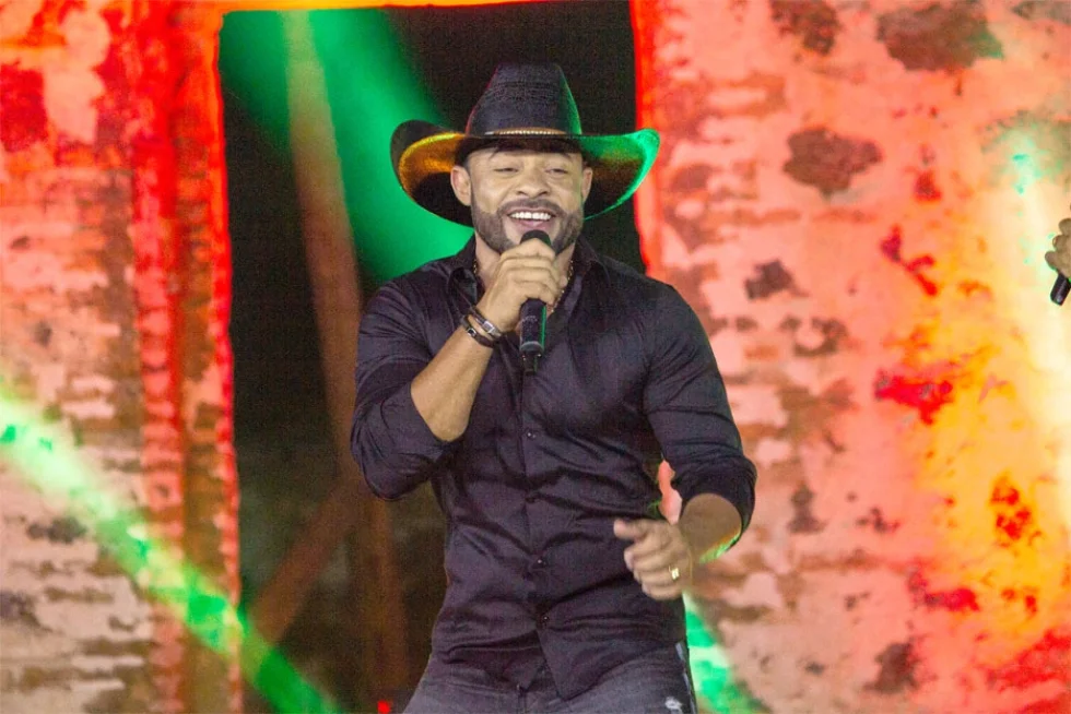 Ele chegou pra ficar! Maciel Valente lança ‘Eu Tô Voltando Tô’ feat com Buscapé Arreio de Ouro