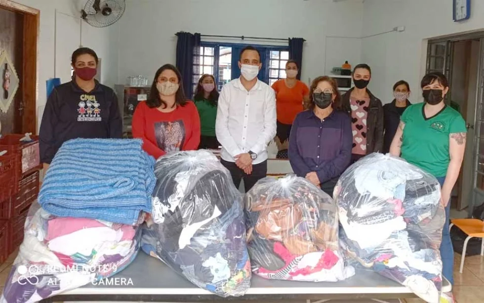 Rolândia: CMEI do Bartira arrecadou mais 429 itens para a campanha do agasalho