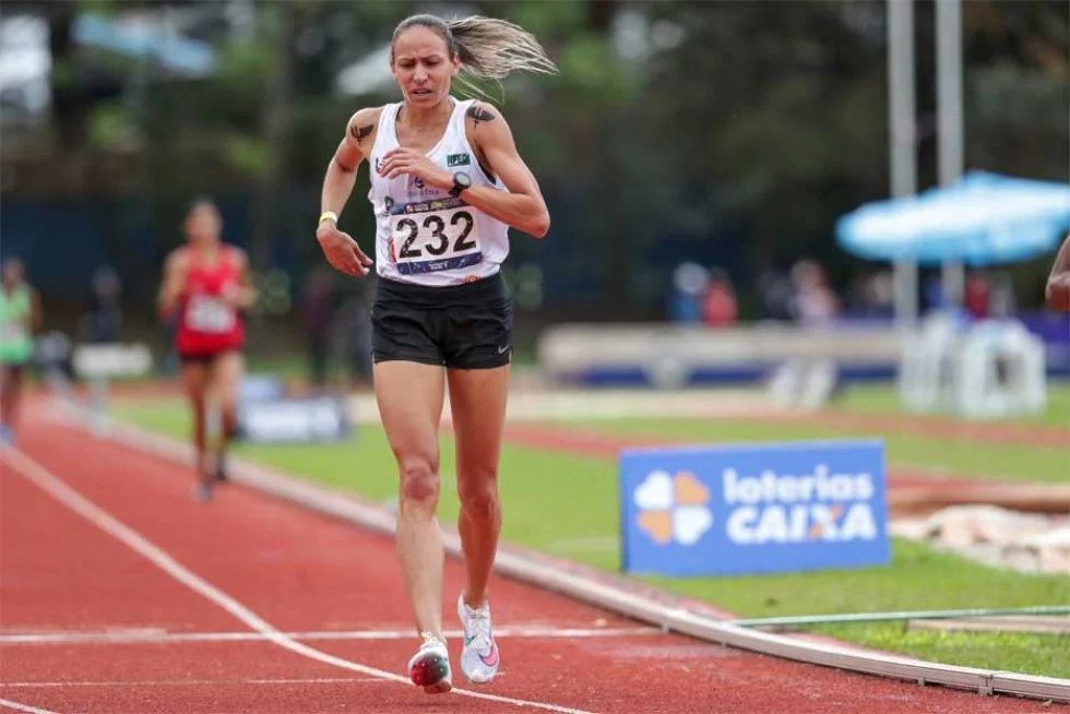 Tatiane Raquel Silva será Londrina/FEL/IPEC em Tóquio 2021