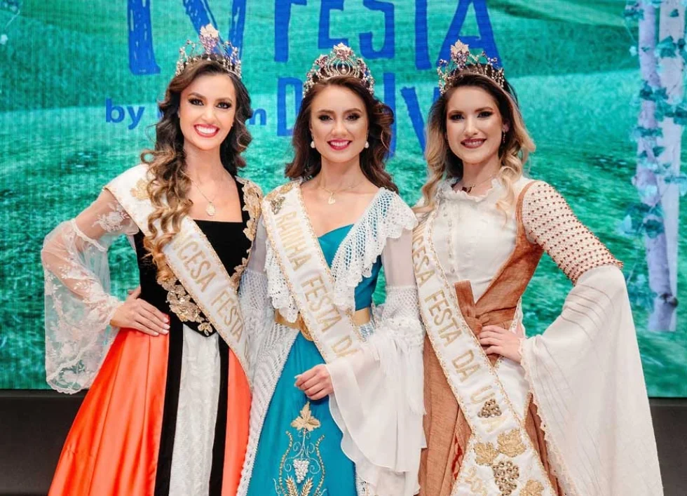 Pricila Zanol é eleita Rainha da Festa da Uva de 2022