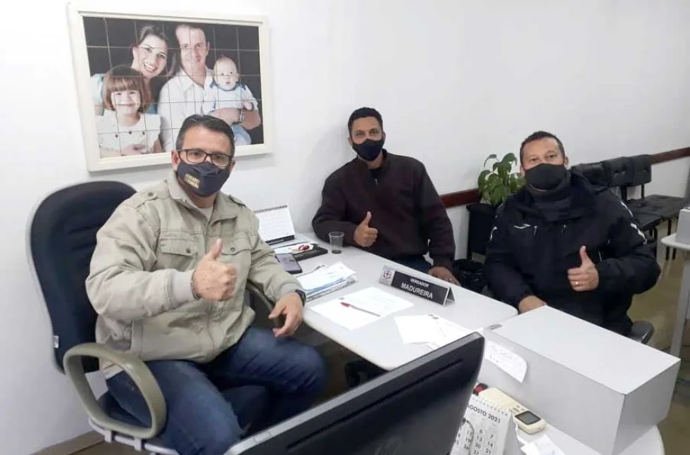 Rolândia: Secretário e diretor de esportes apresentam o projeto “Academias Solidárias” a vereador de Londrina