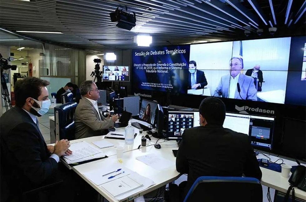 O Senado promoveu a primeira Sessão de Debates Temáticos de um ciclo de quatro eventos para discutir a PEC 110/2019