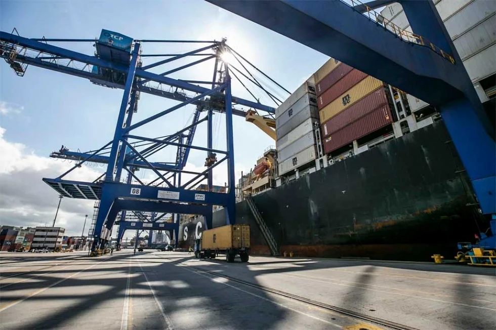 Paraná acumula crescimento de 16% nas exportações em 2021