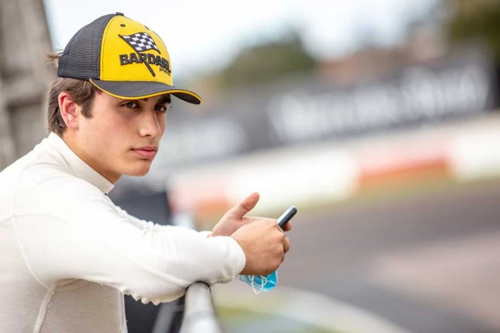 Pedro Aizza compete em Londrina para se aproximar de mais dois títulos na GT Sprint Race