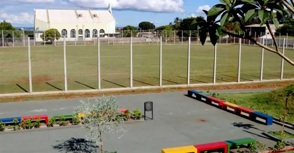 Prefeitura entrega nova arena esportiva do conjunto Luiz de Sá neste domingo (19)