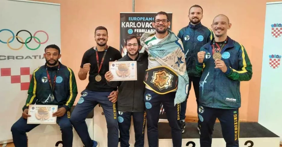 Atleta londrinense do kickboxing conquista título inédito na Europa