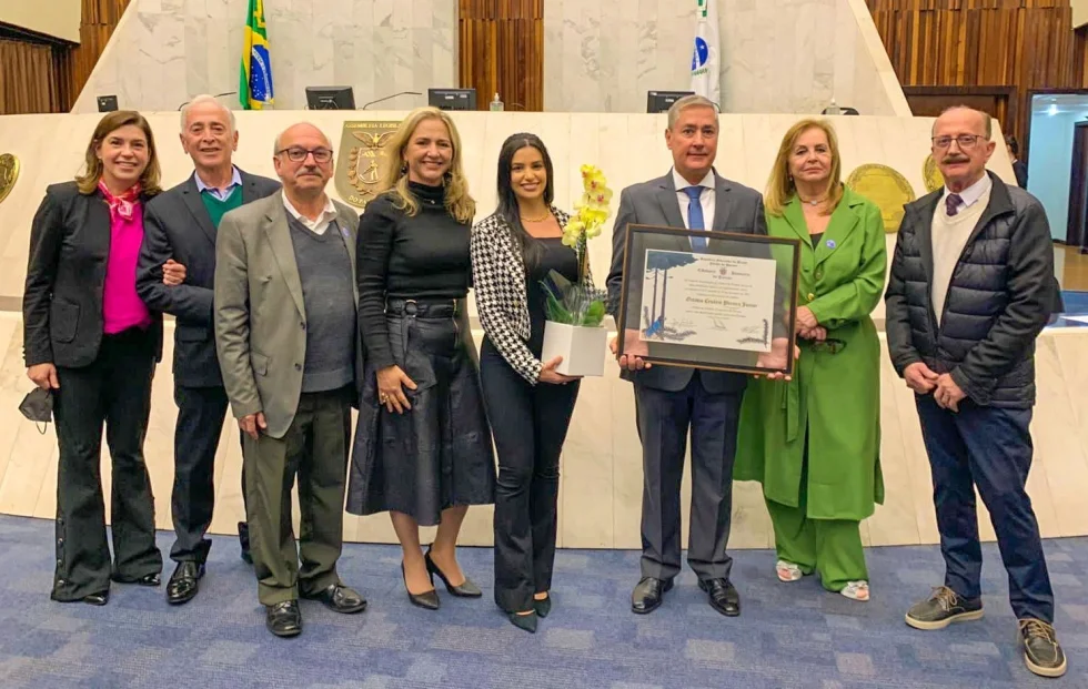 Deputado Cobra Repórter entrega Título de Cidadão Honorário do ex-governador Octávio Cesário Pereira Junior