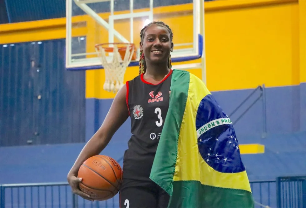 Atleta da APVE Londrina Basketball é convocada para Seleção Brasileira