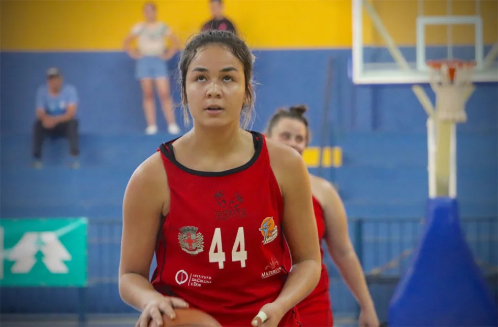 Londrina Basketball vence no sub-15 masculino e perde no feminino