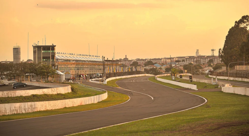 Copa Truck celebra os 30 anos do Autódromo de Londrina em sua quinta etapa