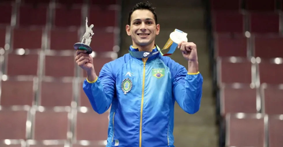 Atleta londrinense é campeão de Karatê no World Games 2022