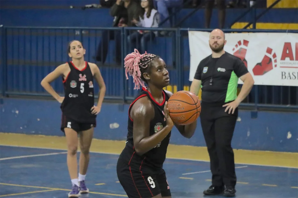 Londrina Basketball vence ADRM Maringá pelo Paranaense Feminino