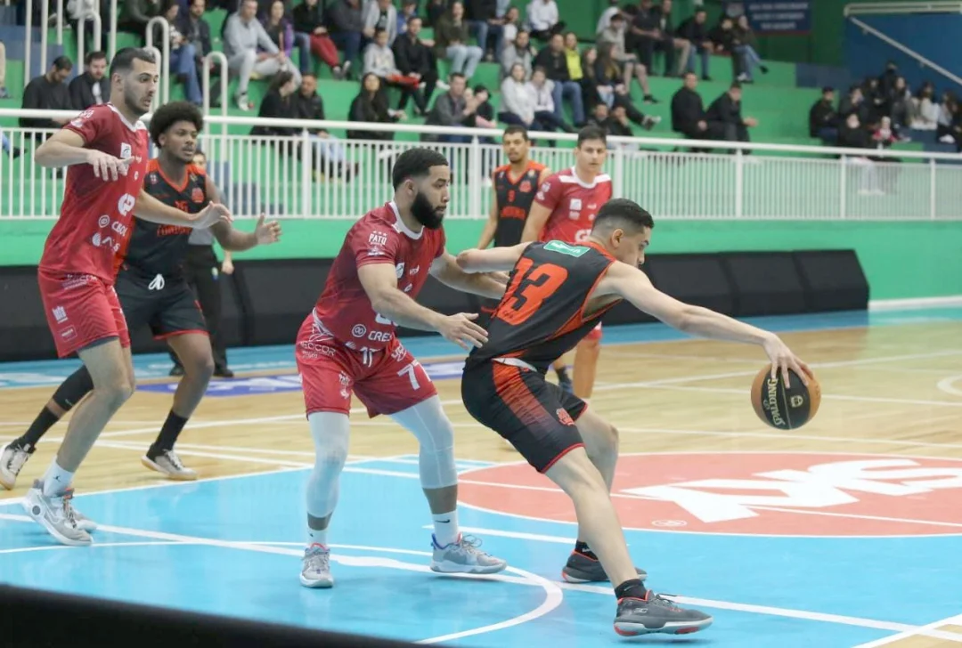 APVE Londrina Basketball é superado pelo Pato Basquete no Campeonato Paranaense