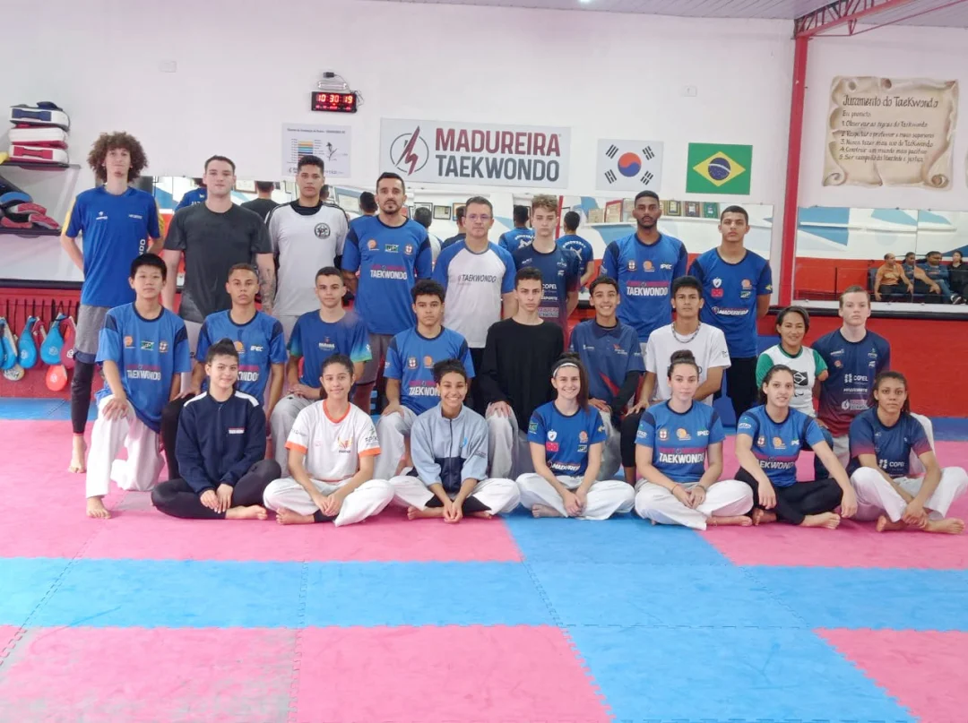 Seleção de Taekwondo de Londrina no Paraná Combate