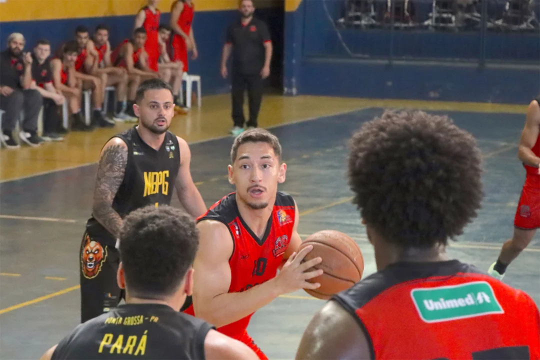 APVE Londrina Basketball vence NBPG Ponta Grossa pelo Campeonato Paranaense