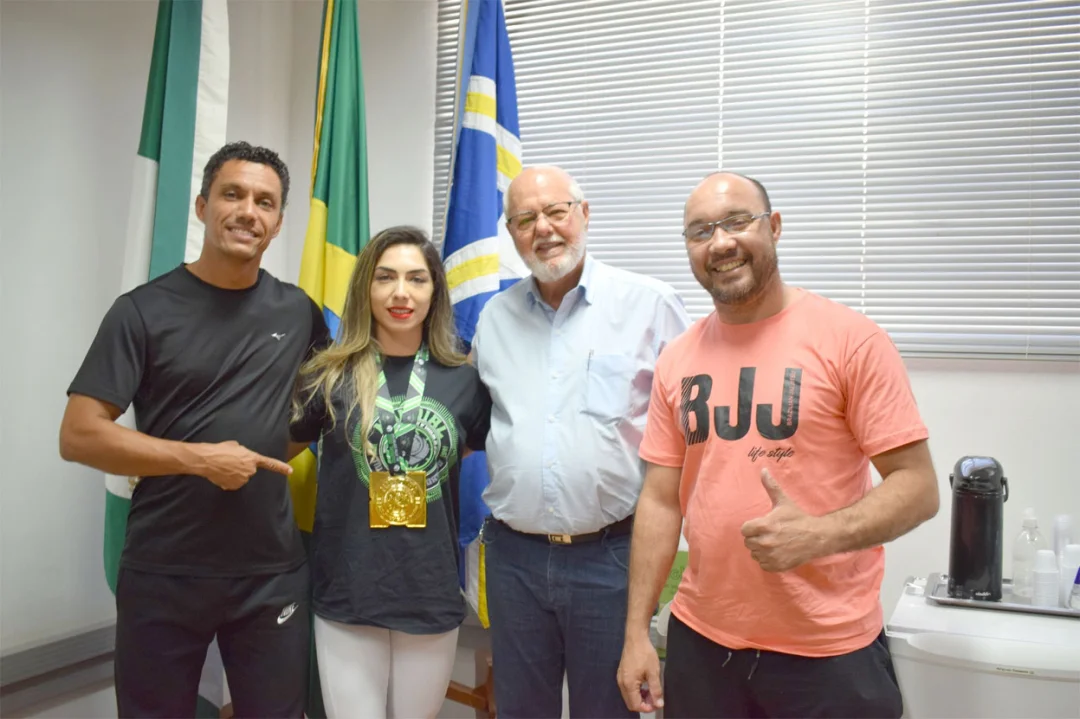 Rolândia: Prefeito recebe Campeão Mundial de Jiu Jitsu