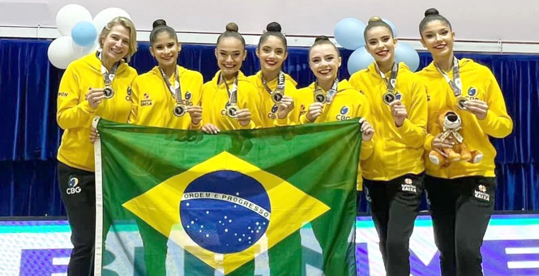 Com 2 ginastas da Unopar de Londrina, as Seleções nacionais de conjunto de GR conquistaram todas as medalhas de ouro no Campeonato Sul Americano em Paipa, na Colombia