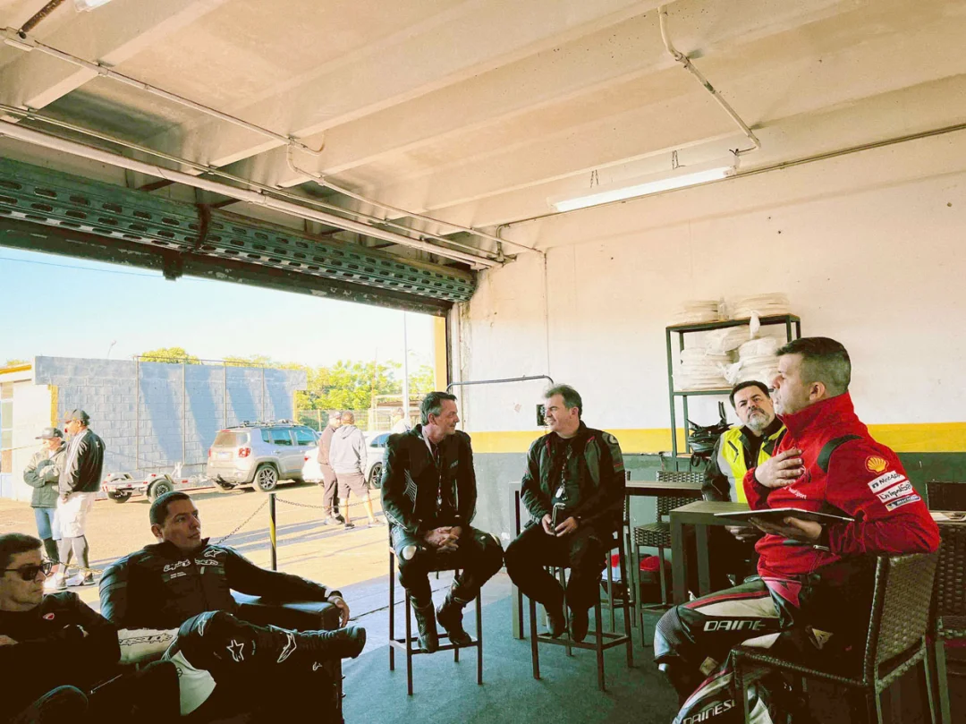 Motovelocidade: Race Initiation Course e Ducati realizam ‘track day’ exclusivo no Autódromo Internacional Ayrton Senna, em Londrina
