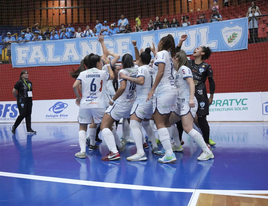 Londrina Futsal atropela House Via Motos na estreia da Taça Brasil