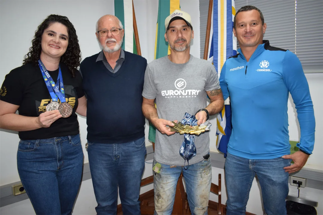 Rolândia: Maistro recebe rolandense destaque nacional no Power Lifting e rolandense campeão brasileiro de Luta de Braço