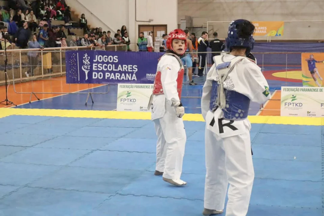 Taekwondo, wrestling e ginástica rítmica movimentam os Jogos Escolares em Maringá