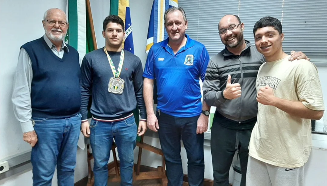 Rolandense é vice-campeão brasileiro de Jiu Jitsu e foi recebido pelo prefeito