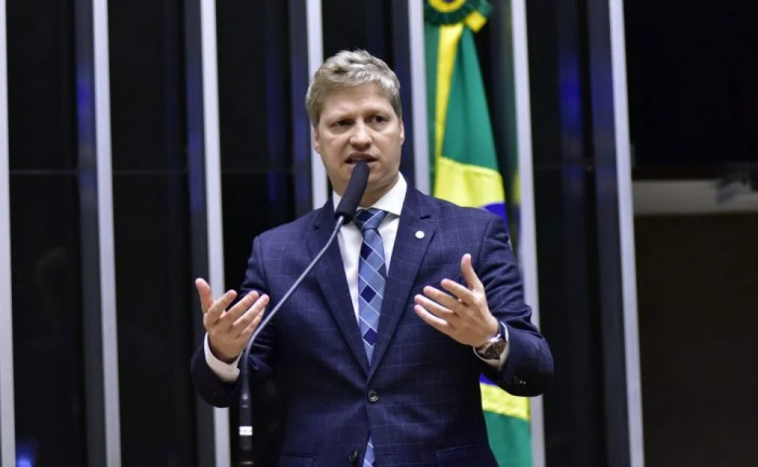 Comissão debate prisões relacionadas a atos de 8 de janeiro e o respeito às prerrogativas dos advogados