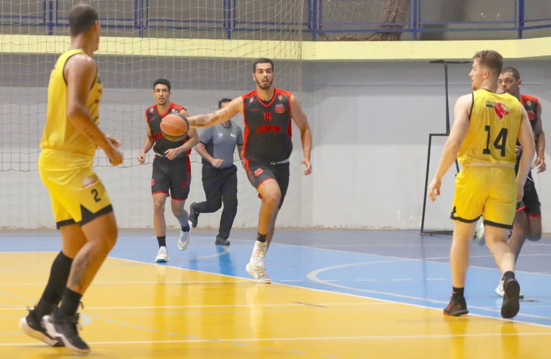 Paranaense Masculino: APVE Londrina Basketball vence ADR Maringá e conhece adversário da semifinal