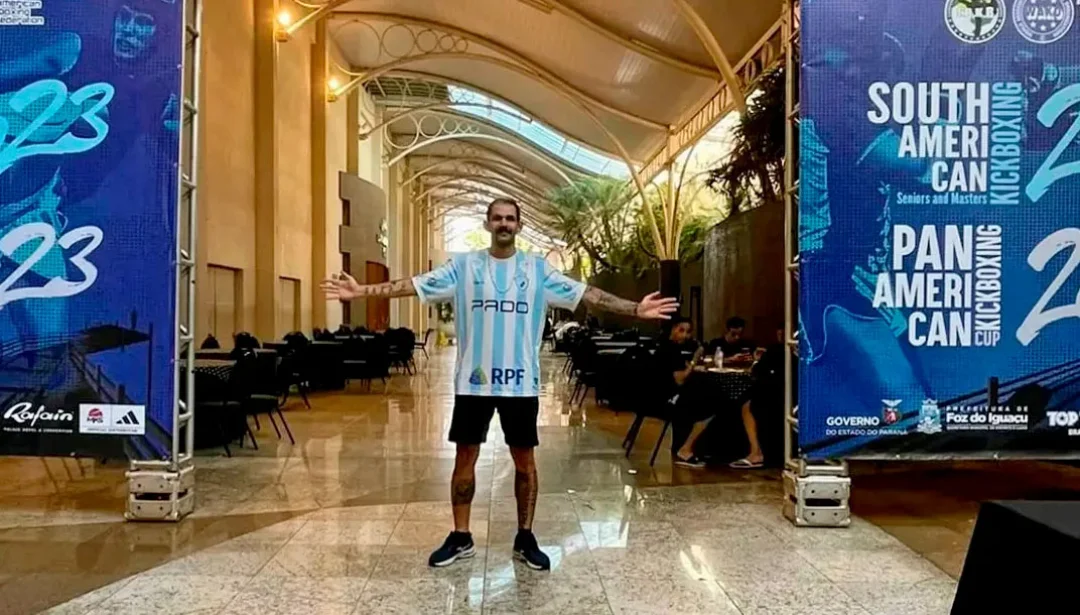Lutador Guilherme Belarmino é bicampeão no 13º Campeonato Sul-Americano de Kickboxing
