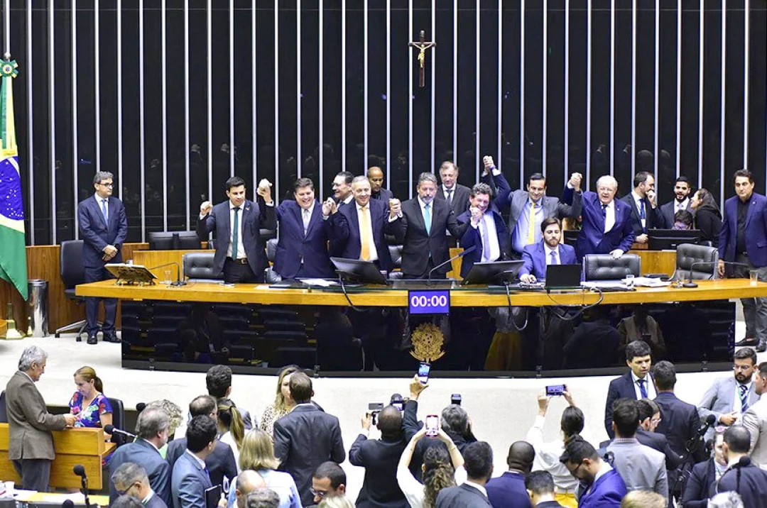Reforma tributária será promulgada na quarta