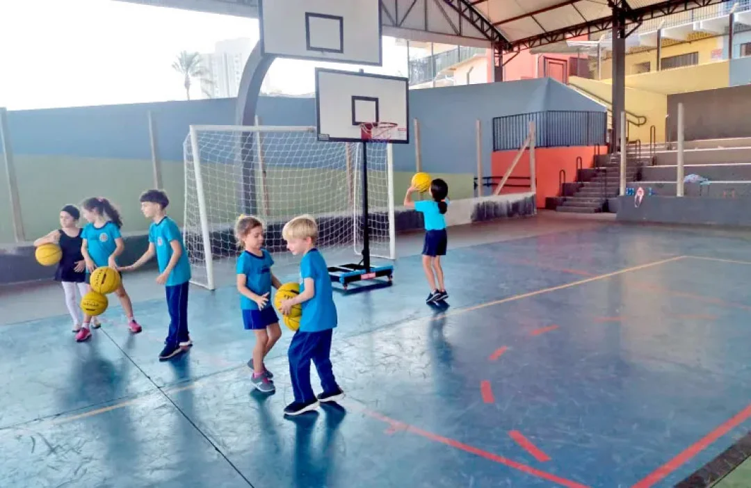 APVE Londrina Basketball procura professores para atividades com equipes infantis