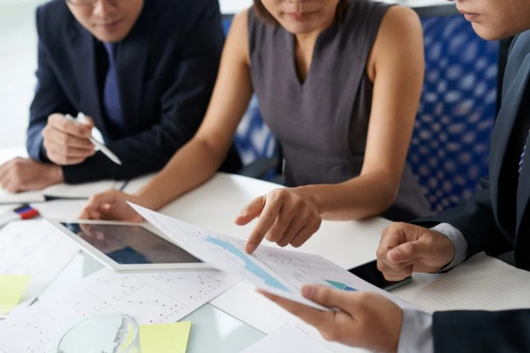 Mulheres ganham 33,8% a menos que os homens no Paraná, revela 1º Relatório de Transparência Salarial
