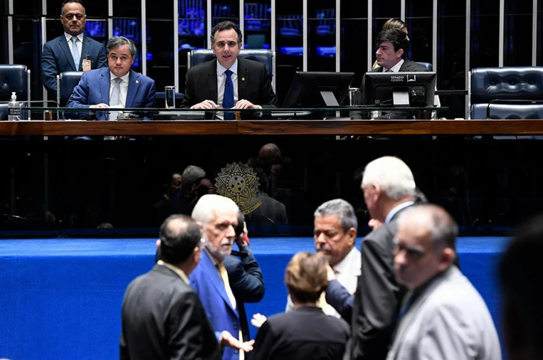 Senado aprova PEC sobre drogas, que segue para a Câmara