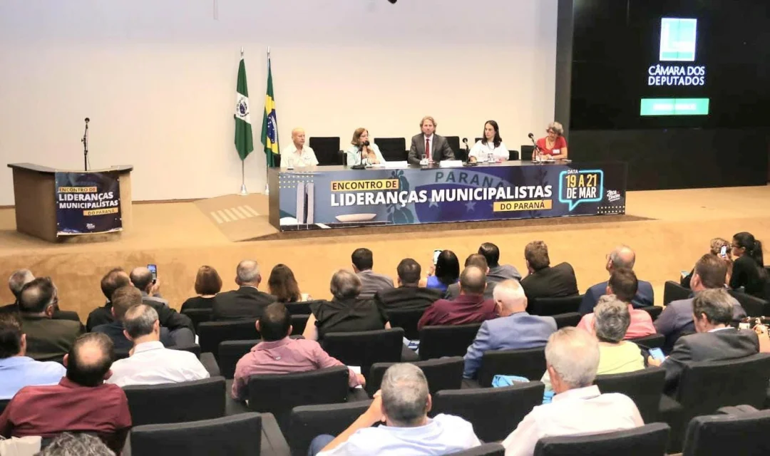 Zeca Dirceu reforça preparação de pré-candidaturas em todo o Paraná