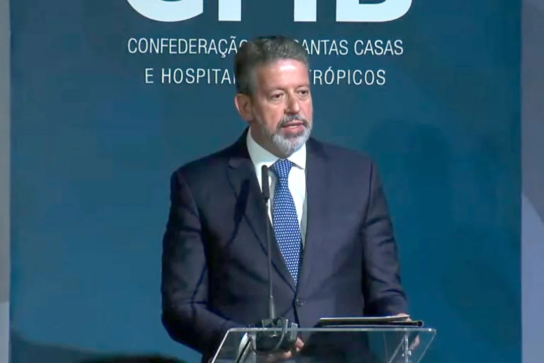 Lira diz que ato monocrático do STF não pode mudar prerrogativa do Congresso sobre emendas