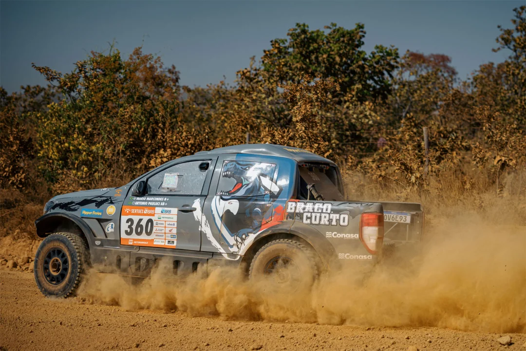 Equipe Londrinense conquista o terceiro lugar na segunda etapa do Sertões